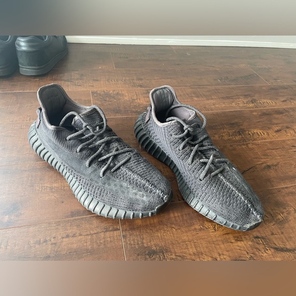 Yeezy’s Reflective Men’s - Picture 3 of 15